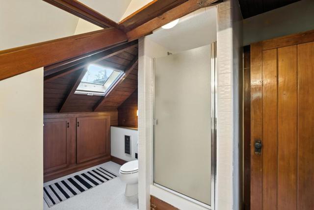 600 Martin Street, Monterey CA: https://media.crmls.org/mediaz/5b5a3594-728b-4910-9323-0324363d5387.jpg