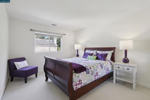 132 Victoria Pl, Danville CA: https://media.crmls.org/mediaz/5b5adba9-6e3e-4c68-b766-ff1b80fec0f0.jpg