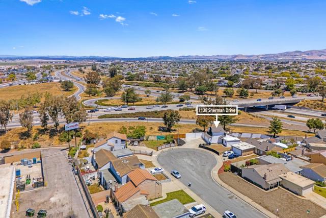 1138 Sherman Drive, Salinas CA: https://media.crmls.org/mediaz/5b5afcf6-6df4-4712-8d2e-3f973612a9be.jpg
