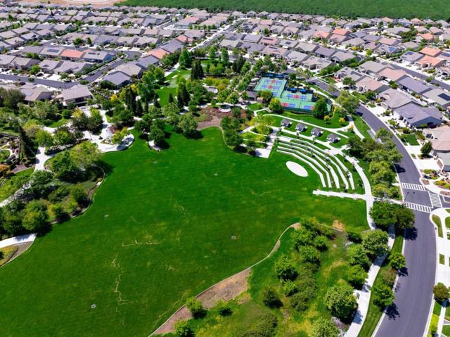 2671 Glen Echo Lane, Manteca CA: https://media.crmls.org/mediaz/5b5bb730-63e4-46dd-901b-e8aee277efd1.jpg