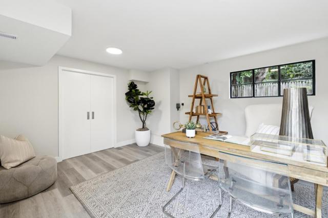 29 Baytree Way, San Mateo CA: https://media.crmls.org/mediaz/5b5c284f-b3fe-480b-8059-dbf9bbc3ed65.jpg