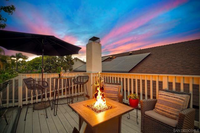 7219 Mimosa Dr, Carlsbad CA: https://media.crmls.org/mediaz/5b5c30a2-089a-4544-8643-e0eb3e756bf4.jpg