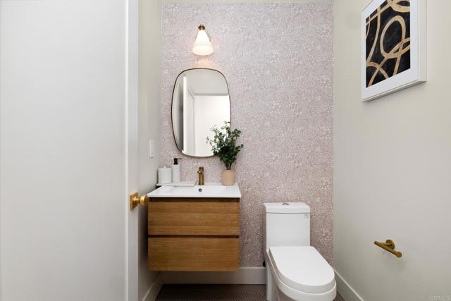 Detail Gallery Image 28 of 34 For 1209 Stanford Ave, Redondo Beach,  CA 90278 - 3 Beds | 2/1 Baths