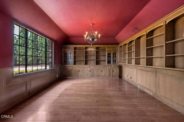 11395 Highridge Court, Camarillo CA: https://media.crmls.org/mediaz/5b5d2e51-fc58-422a-9afb-2468ac6983a1.jpg
