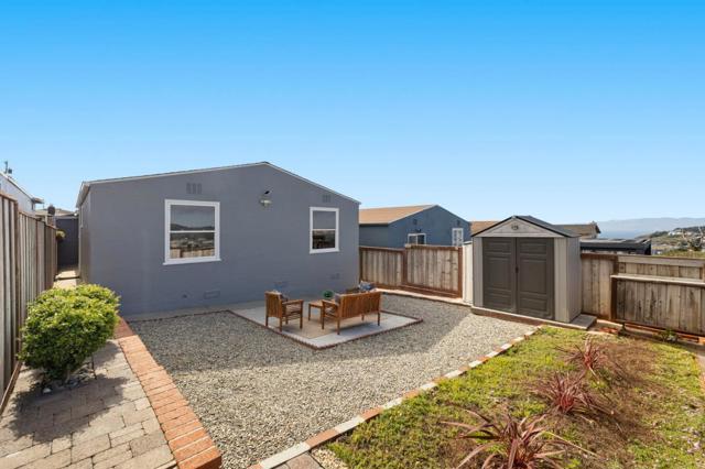 751 Skyline Drive, Daly City CA: https://media.crmls.org/mediaz/5b5dbc18-c6b2-4916-bdb5-e66a416d6634.jpg