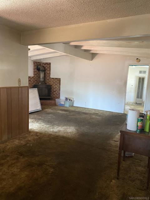 4970 Mable Way, San Diego CA: https://media.crmls.org/mediaz/5b5e53a6-b686-4235-a9b5-23fc5227925f.jpg