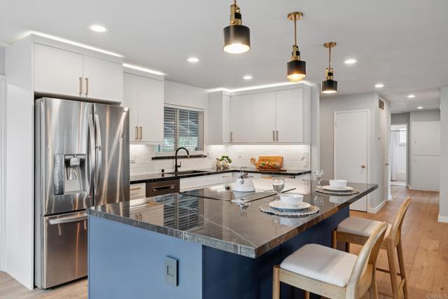 Detail Gallery Image 13 of 37 For 241 Howard Ave, Vallejo,  CA 94589 - 3 Beds | 2 Baths