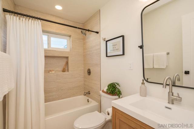 4439 Limerick Way, San Diego CA: https://media.crmls.org/mediaz/5b5fbb96-cb41-495c-8f3e-aab246eb7369.jpg