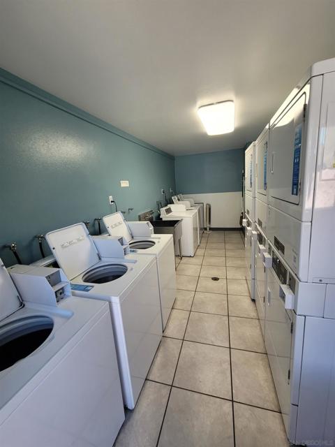 3557 Kenora Dr, Spring Valley CA: https://media.crmls.org/mediaz/5b60f093-5e95-4508-93cf-56d8d07f8361.jpg