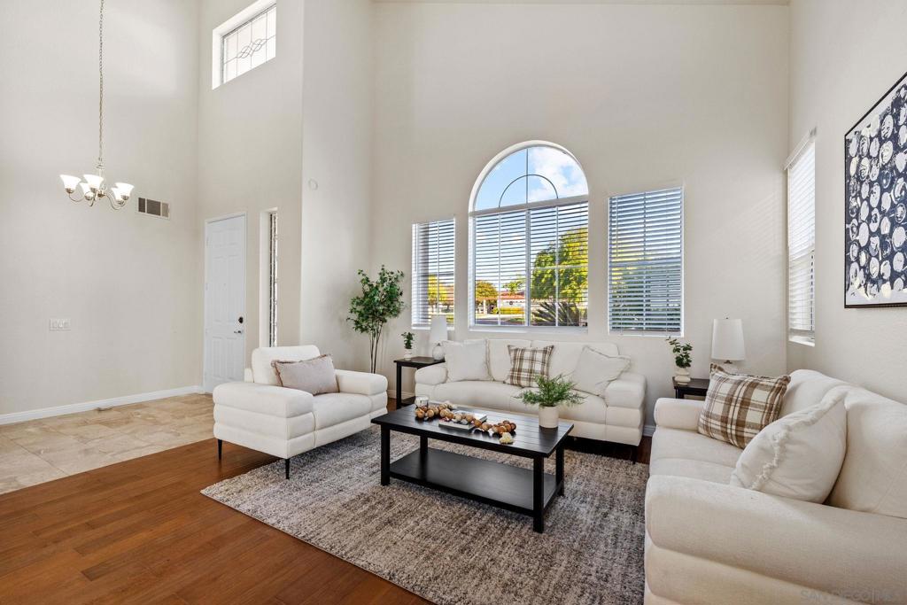 MLS #250027189SD img 4