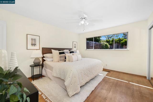 5 Dickenson Dr, Moraga CA: https://media.crmls.org/mediaz/5b6164a6-9cf6-41fc-8f54-5663c176a6c3.jpg