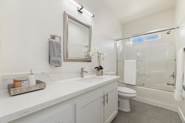 73363 Desert Greens Dr N, Palm Desert CA: https://media.crmls.org/mediaz/5b62df8b-fe3e-41ce-92be-770e1788847f.jpg