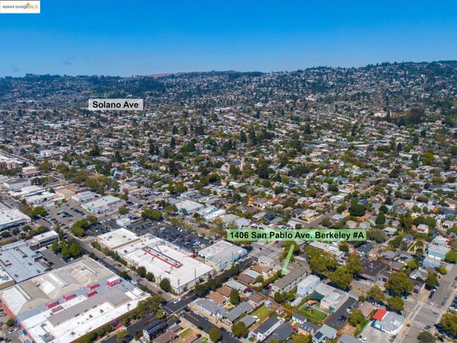 1406 San Pablo Ave, Berkeley CA: https://media.crmls.org/mediaz/5b63f39d-445d-4324-9767-ca2e115e2d04.jpg