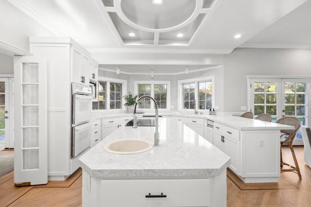 13206 Wright Way, Los Altos Hills CA: https://media.crmls.org/mediaz/5b64267f-7696-44c9-a031-5a3303d62629.jpg