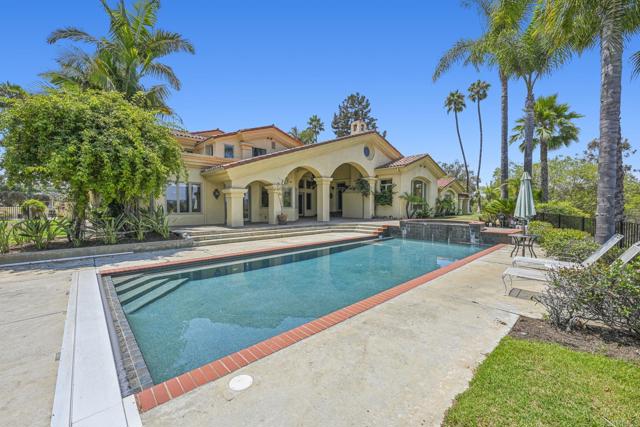431 Flores de Oro, Rancho Santa Fe CA: https://media.crmls.org/mediaz/5b649db4-4176-47f8-a3d1-93403a7b2b70.jpg