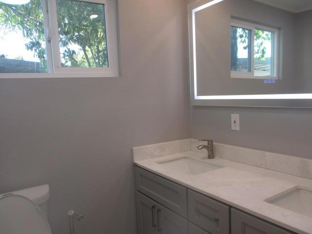 510 Saddle Brook Drive, San Jose CA: https://media.crmls.org/mediaz/5b64b20c-8a6c-4782-960f-be0e8df15572.jpg