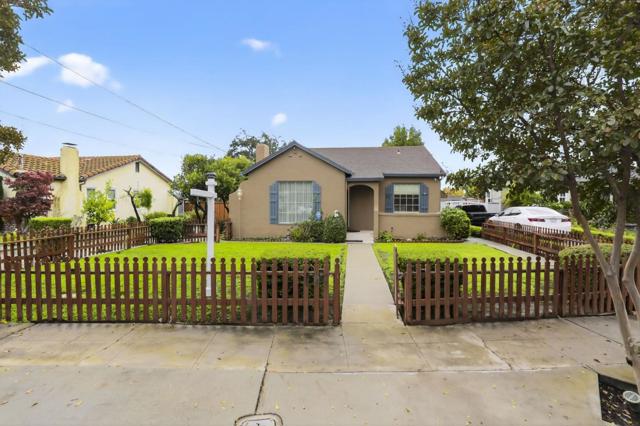 77 Sunnyslope Avenue, San Jose CA: https://media.crmls.org/mediaz/5b64f0bd-4636-4449-8ce3-37cb58c3f58c.jpg