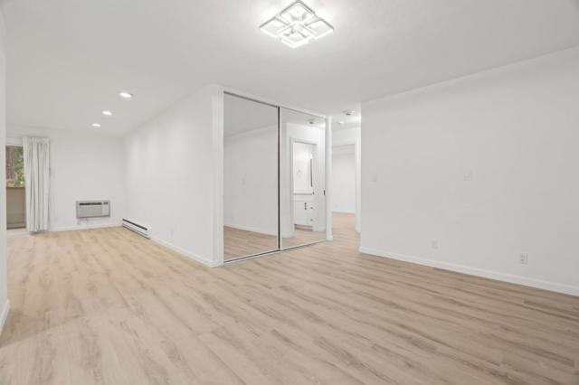 1033 Crestview Drive, Mountain View CA: https://media.crmls.org/mediaz/5b65b39d-7c7b-4ae2-9ce6-d85ff7102b2d.jpg