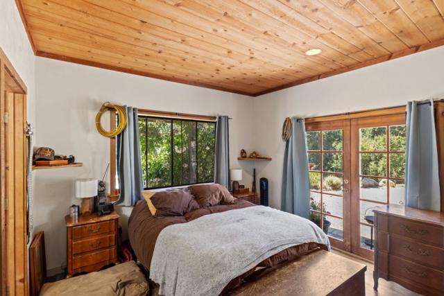 20215 Cachagua Road, Carmel Valley CA: https://media.crmls.org/mediaz/5b65c5dc-fbfd-4ee9-9c33-926ee6938a74.jpg