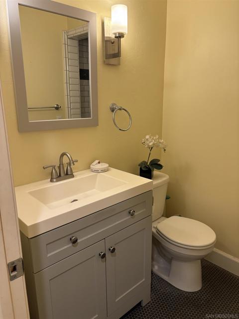 1460 Seacoast, Imperial Beach CA: https://media.crmls.org/mediaz/5b6608c8-4ae0-40ad-84a8-b0434fc915c2.jpg