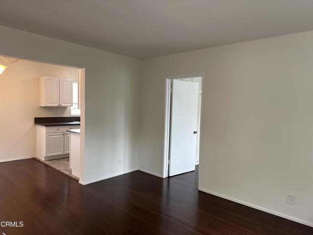 1148 Spazier Avenue, Glendale CA: https://media.crmls.org/mediaz/5b66b590-a7c1-4e32-a0f3-8a9a5d17fc39.jpg