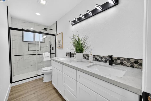 4403 Burke Way, Fremont CA: https://media.crmls.org/mediaz/5b6784f0-890f-4b60-9b75-22652fa94576.jpg