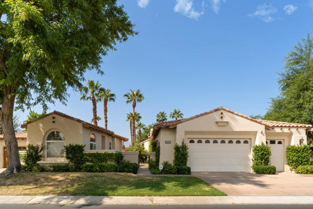 79953 Rancho La Quinta Drive, La Quinta CA: https://media.crmls.org/mediaz/5b6800cf-c61d-437c-81a1-83557890175a.jpg
