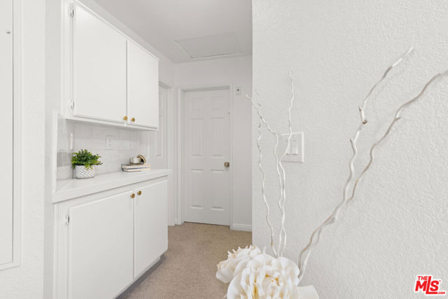 5837 Oak Bend Lane, Oak Park CA: https://media.crmls.org/mediaz/5b687259-03c8-4121-aabd-9108fad829b2.jpg