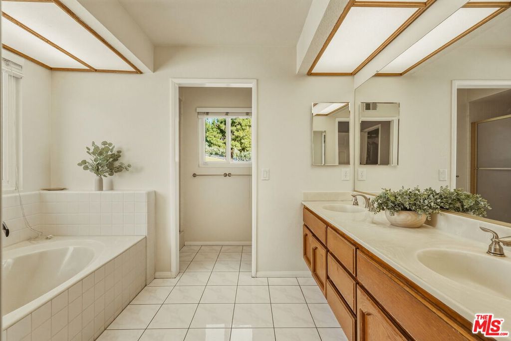 MLS #26864619 image #25