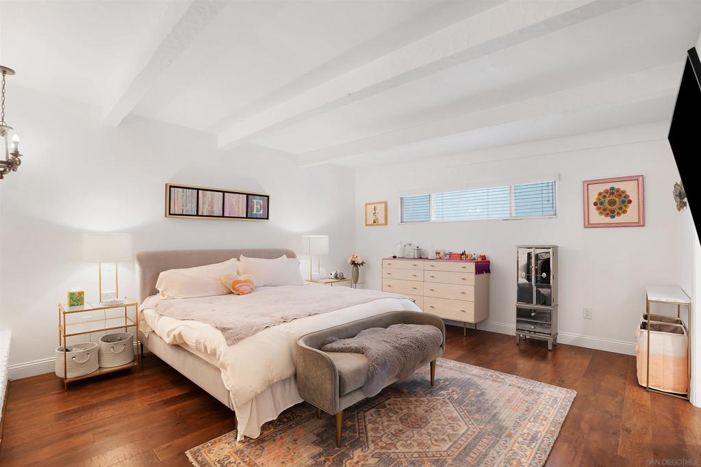 MLS #250035692SD img 23