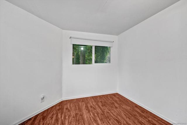 153 Sherri Ln, Oceanside CA: https://media.crmls.org/mediaz/5b6d1b9a-3c2f-4e4a-b5e7-a7fa3c482422.jpg