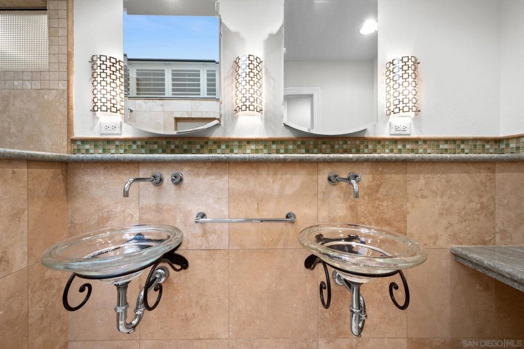 MLS #250042973SD image #25