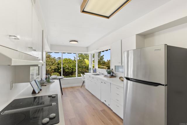 1451 Savoy Circle, San Diego CA: https://media.crmls.org/mediaz/5b6e1615-06e4-45a4-ba12-0280d373c280.jpg