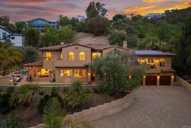 4149 Manchester Avenue, Encinitas CA: https://media.crmls.org/mediaz/5b6e2745-113b-416e-8d5f-3c2d71802450.jpg