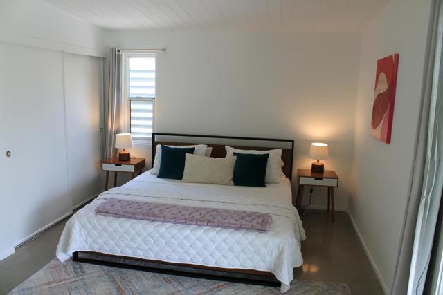 278 N Sunset Way, Palm Springs CA: https://media.crmls.org/mediaz/5b6e80bf-4081-43df-be0e-fc1cd074b8bf.jpg