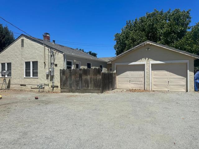 0 Ellis St, King City CA: https://media.crmls.org/mediaz/5b6ecbf4-ed30-4749-9fba-97a23b292cd5.jpg