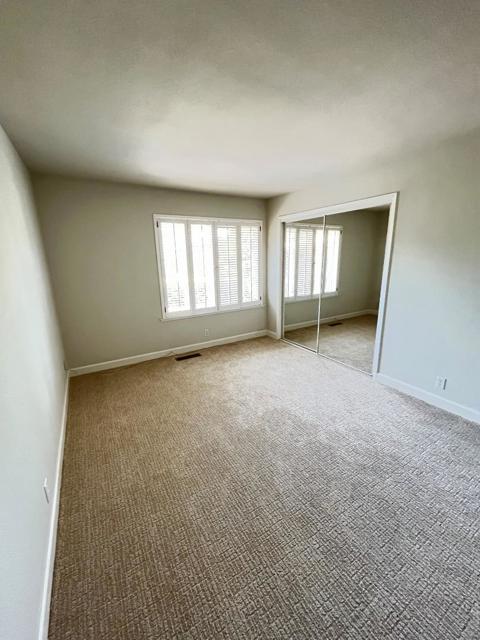 2066 Touraine Lane, Half Moon Bay CA: https://media.crmls.org/mediaz/5b6ed776-2a2f-403f-8599-5d485eee4b09.jpg