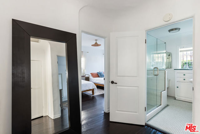 8023 Clinton Street, Los Angeles CA: https://media.crmls.org/mediaz/5b6f229e-18ef-4d99-b449-0b8146f68f54.jpg