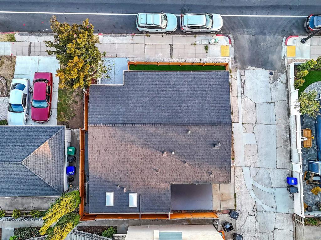https://media.crmls.org/mediaz/5b6f44aa-20bf-44a3-812b-617d64271457.jpg?preset=X-Large