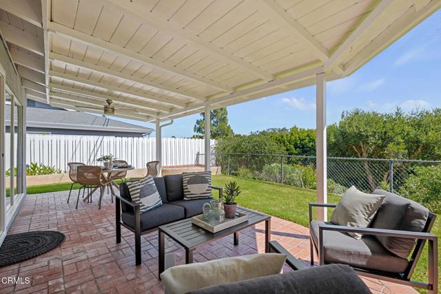 Detail Gallery Image 14 of 33 For 1111 Crestline Dr, Santa Barbara,  CA 93105 - 3 Beds | 2/1 Baths
