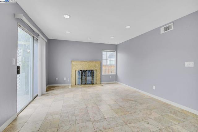 1618 Putnam St, Antioch CA: https://media.crmls.org/mediaz/5b707585-d74c-4acd-87c5-84820d2946ad.jpg
