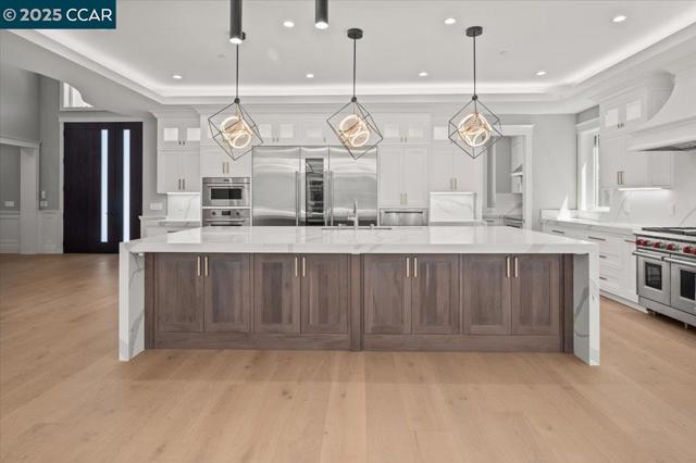 74 Middlefield Rd, Atherton CA: https://media.crmls.org/mediaz/5b70c0cf-217c-46be-a5fe-4241d43eccee.jpg