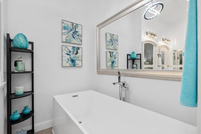 Detail Gallery Image 22 of 42 For 4908 Icaria Way, Oceanside,  CA 92056 - 2 Beds | 2 Baths