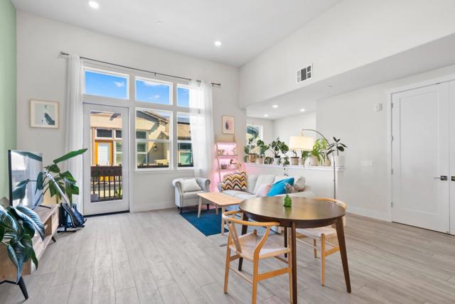183 Dora Falls Terrace, Fremont CA: https://media.crmls.org/mediaz/5b70e1a9-6401-41fd-a8cb-1491fe663fdb.jpg