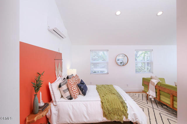 Detail Gallery Image 39 of 42 For 3363 Hollydale Dr, Los Angeles,  CA 90039 - 3 Beds | 3/1 Baths