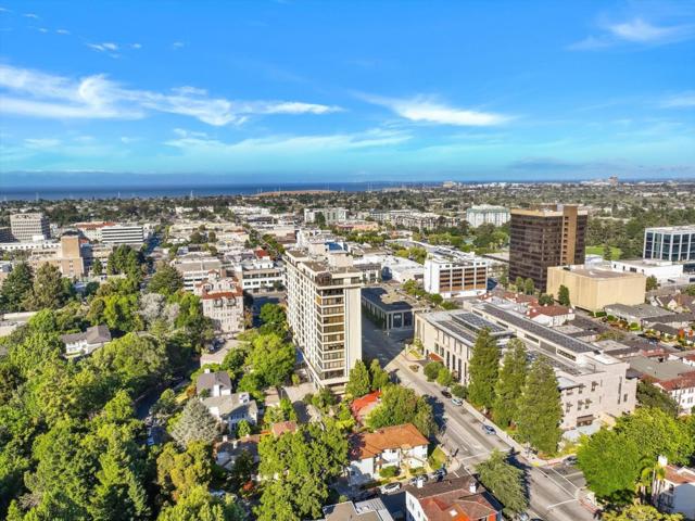 40 W 3rd Avenue, San Mateo CA: https://media.crmls.org/mediaz/5b728a13-90ce-4821-9ed8-dfdc26807d00.jpg