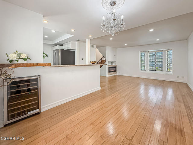 14715 Saticoy Street, Van Nuys CA: https://media.crmls.org/mediaz/5b72d835-8d1e-44e3-a0e7-cfdb54f7975d.jpg