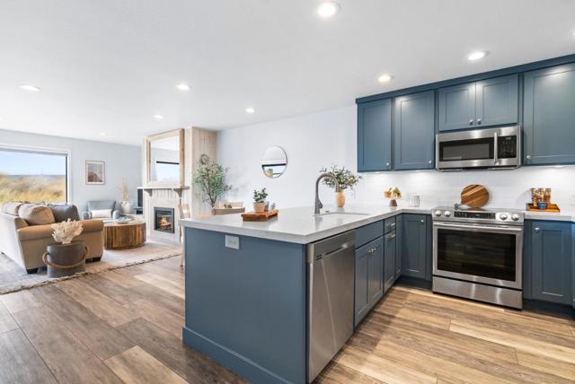 101 Shell Drive, Watsonville CA: https://media.crmls.org/mediaz/5b72f0eb-eeb2-401d-9f68-8c20827c602d.jpg