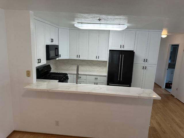 808 Red Leaf Court, San Francisco CA: https://media.crmls.org/mediaz/5b72f412-118c-4dd8-ab2a-c0e12f4c66a5.jpg