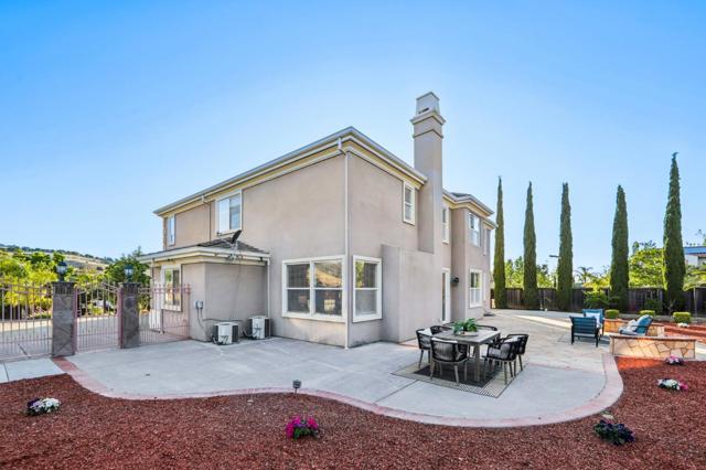 4715 Whitetail Lane, San Jose CA: https://media.crmls.org/mediaz/5b73353c-4a58-45f6-bbcc-85ce0af8eca7.jpg